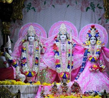 ISKCON Juhu Mumbai | Official Website | Sri Sri Radha Rasabihari Temple | Instagram story ideas ...