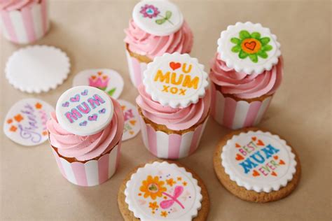 DIY Edible Cupcake Toppers - SANDRA DILLON DESIGN