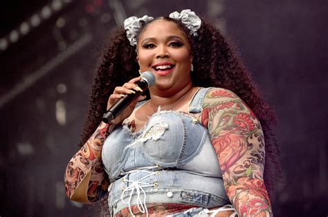 Lizzo of 'Truth Hurts' Fame, Admits She Was ‘Worst Communicator’ as a ...