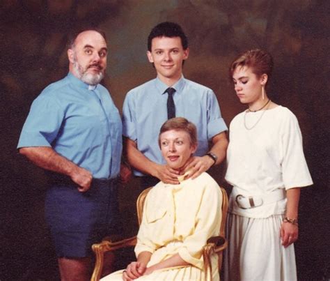 Bad Family Photos: 16 More of the Funny & Awful | Team Jimmy Joe