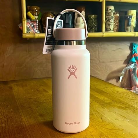 Juneberry Hydro Flask 32oz | Hydro flask colors, Hydroflask, Flask