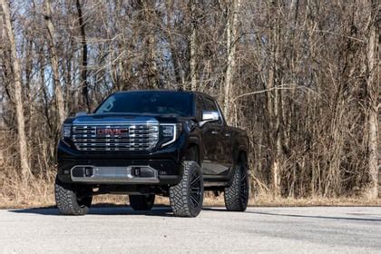 View build 6 Inch Lifted 2023 GMC Denali 1500 | Rough Country