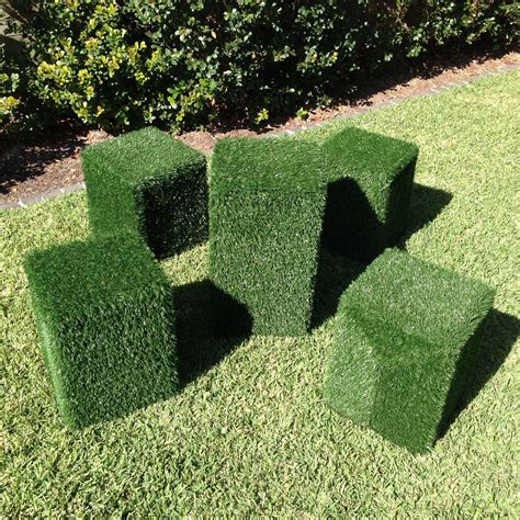 Wonderful photo #artificialgrasswall | Diy garden decor, Artificial ...