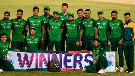 PCB Announces Central Contract List For Pakistan Men's Cricket Team For ...