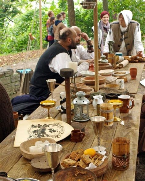 Medieval Food and Drink: Strange Foods and Gallons of Ale - Exploring ...