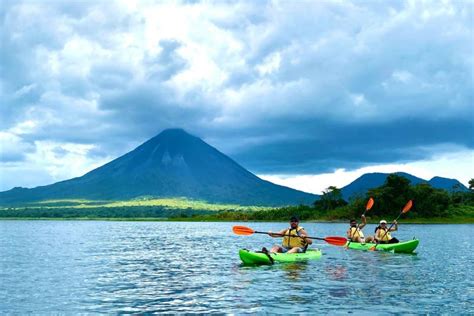 La Fortuna: Kayaking on Lake Arenal - Canoa Aventura