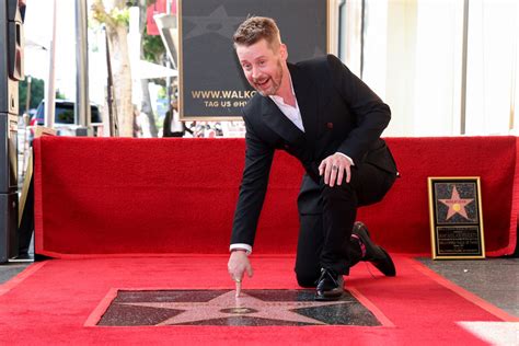 'Home Alone' star Macaulay Culkin honored during Walk of Fame ceremony ...