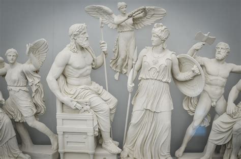 Los 20 Mitos Griegos que Definen la Antigua Grecia - horizonhearth