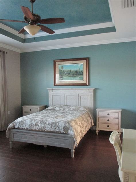 10+ Master Bedroom Tray Ceiling Paint Colors Inspirations - DHOMISH