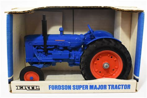 1/16 Fordson Super Major Tractor With Red Rims - Dalton's Farm Toys