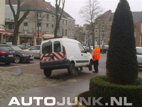 Joyriding door het personeel van de stad Halle (België) foto's ...