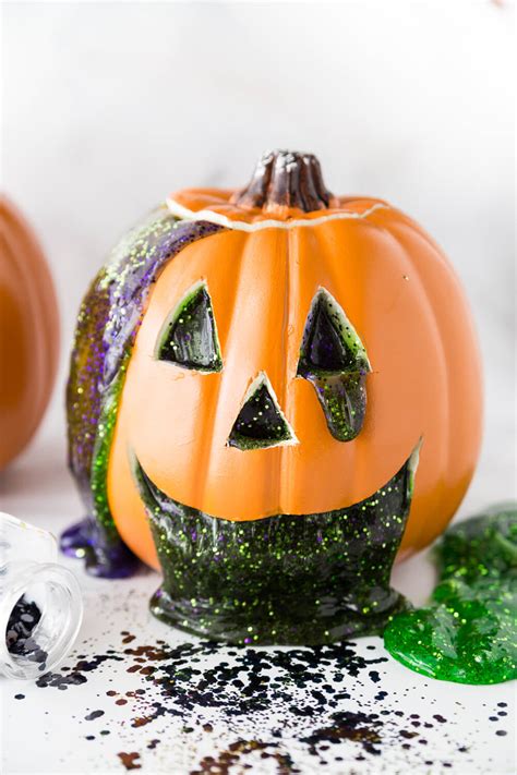 25 Spooky Halloween Slime Recipes - Living For the Sunshine