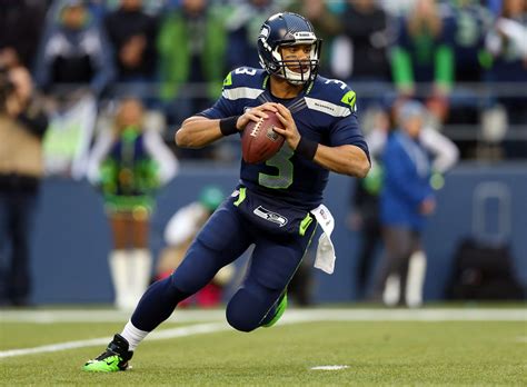 [23+] Astonishing Russell Wilson Wallpapers