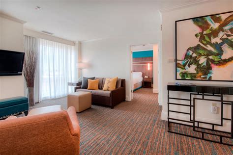 Hotel Rooms & Amenities | Residence Inn Charlotte Uptown