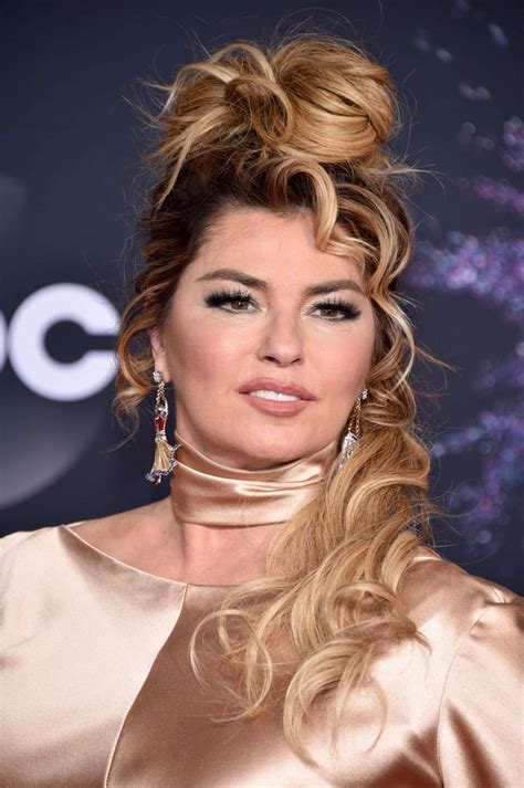 Shania Twain - 2019 American Music Awards-15 | GotCeleb