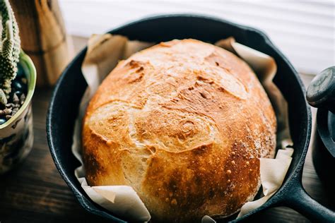 My first loaf of bread made in my cast iron! : castiron