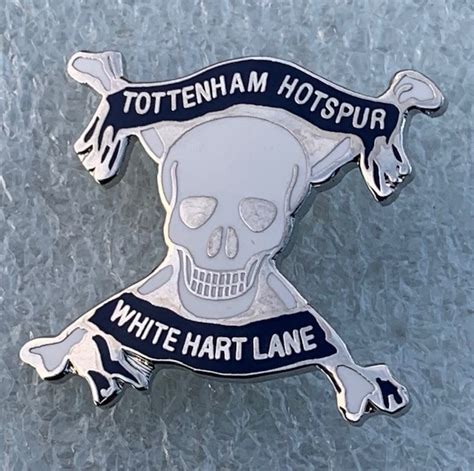 Tottenham Hotspur Enamel Badge ~ Pirate Design – The Brummie Badgeman