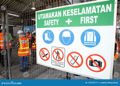 Utamakan Keselamatan Signage / Safety First Signage Signboard Design Supply And Install At Klang ...