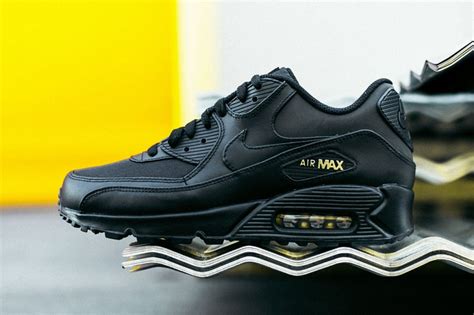 Nike Air Max 90 Black & Gold Black Friday 2017 | Hypebeast