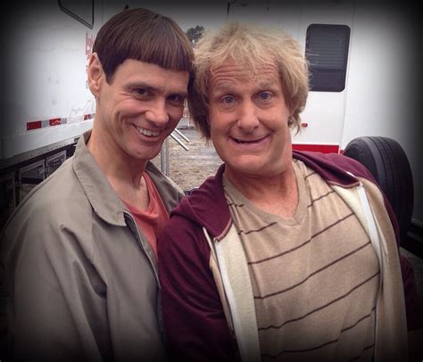 Jim Carrey & Jeff Daniels Sure Look The Part For Dumb And Dumber To ...