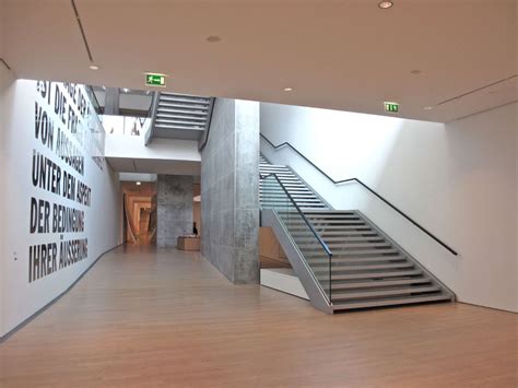 Kunstmuseum (Stuttgart) - Visitor Information & Reviews