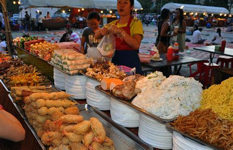 Amazing Phnom Penh Street Food Tour 3 Hours Evening | Cambo Tours & Travel