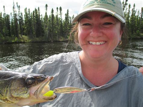 Ontario Fishing Network - Guide to fishing tips and resort trips.