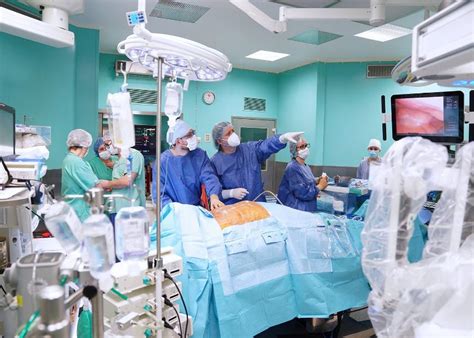 [Italy] Robot Performed a Successful Operation on a Kidney Tumor - The ...