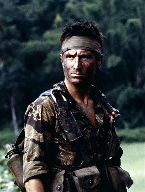 Robert De Niro in The Deer Hunter (1978) | Hunter movie, Deer hunters ...