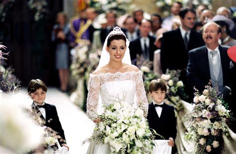 The Princess Diaries 2: Royal Engagement | These Iconic Movie Wedding ...