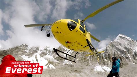 Helicopter rescue on Mount Everest - YouTube