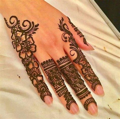 [Latest Updated] 60+ Simple and Easy Mehndi Designs for Eid 2017