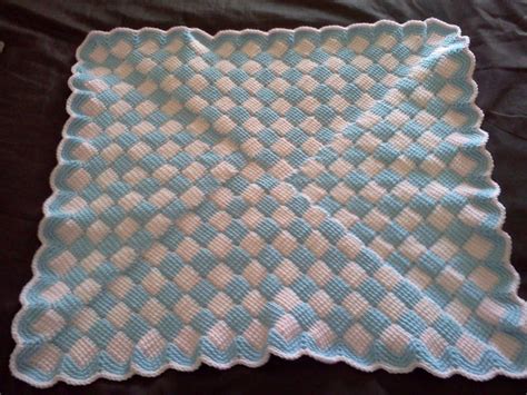 Charlotte's Web: Entrelac crochet blanket