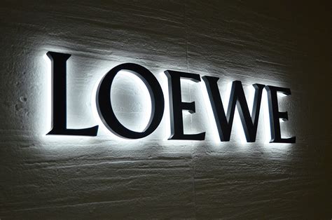 LED backlit lobby signs | LedBacklitSigns.Com