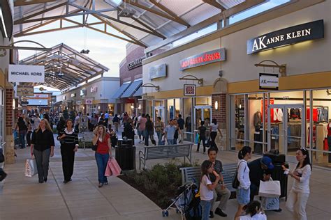 Houston Premium Outlets - Outlet mall in Texas. Location & hours.