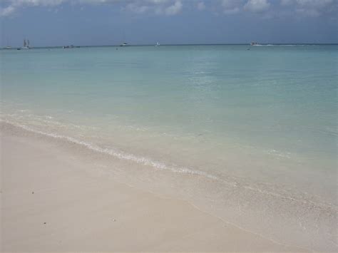 Moomba Beach Aruba