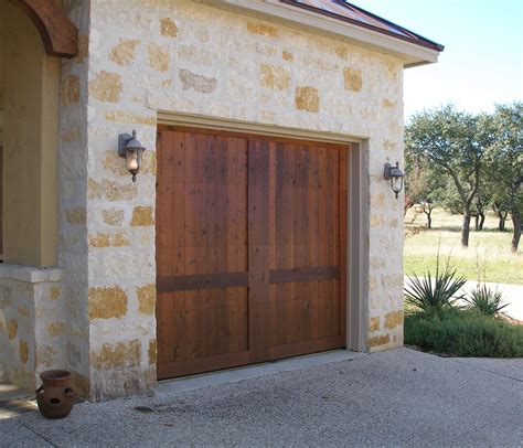 Nice residential overhead garage door. (San Antonio, TX) Hollywood Crawford Door Company ...