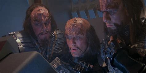 All 5 Versions Of Star Trek's Klingons Explained