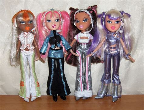 Bratz Space Angelz - Live In concert | Dc superhero girls dolls, Girl ...