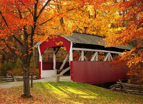 Pennsylvania Fall Foliage Reports Pennsylvania | Official Travel Guide Covered Bridge in ...