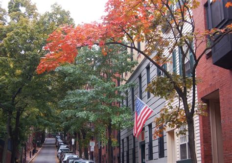 Beacon Hill, Boston | Exploring Boston's Most Famous Historic Neighborhood - New England Today