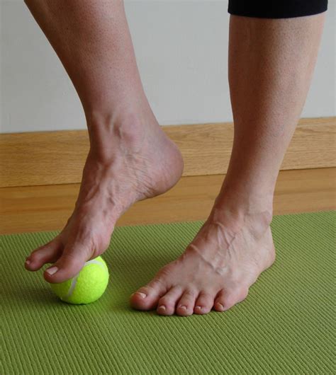 Roll Your Feet on a Tennis Ball to Loosen Tight Hamstrings – Five-Minute Yoga