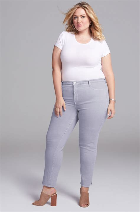 10 Inclusive Denim Brands That Offer Extended Sizing