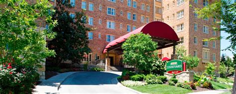 Kansas City Plaza Hotels | Courtyard by Marriott Kansas City Country ...