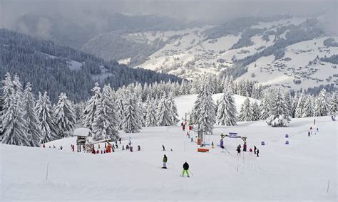 Les Gets Ski Holidays for Families | Ski Famille