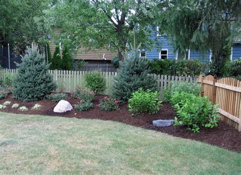 RAISED LANDSCAPING BERM | Backyard landscaping designs, Front yard landscaping design, Landscape ...