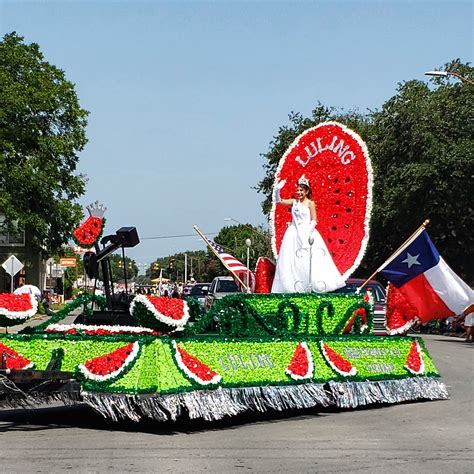 10 Things to Do at a Watermelon Festival (Luling Watermelon Thump) | thefitfork.com