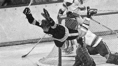 Bobby Orr's 1970 Stanley Cup-winning goal and leap remains top NHL moment - ESPN