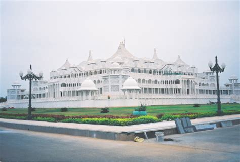 India: a visit to the Oneness Temple of Amma-Bhagwan