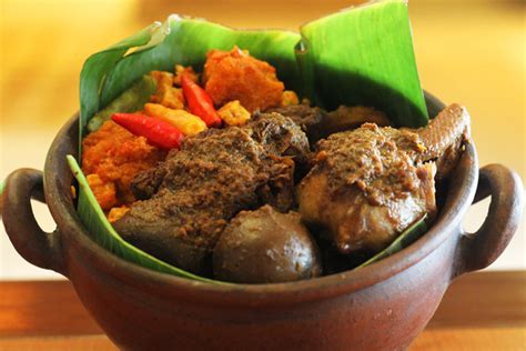 Gudeg, Makanan yang Bikin Kamu Kangen Yogyakarta | by Arta | Blog - Catering Online Jakarta ...